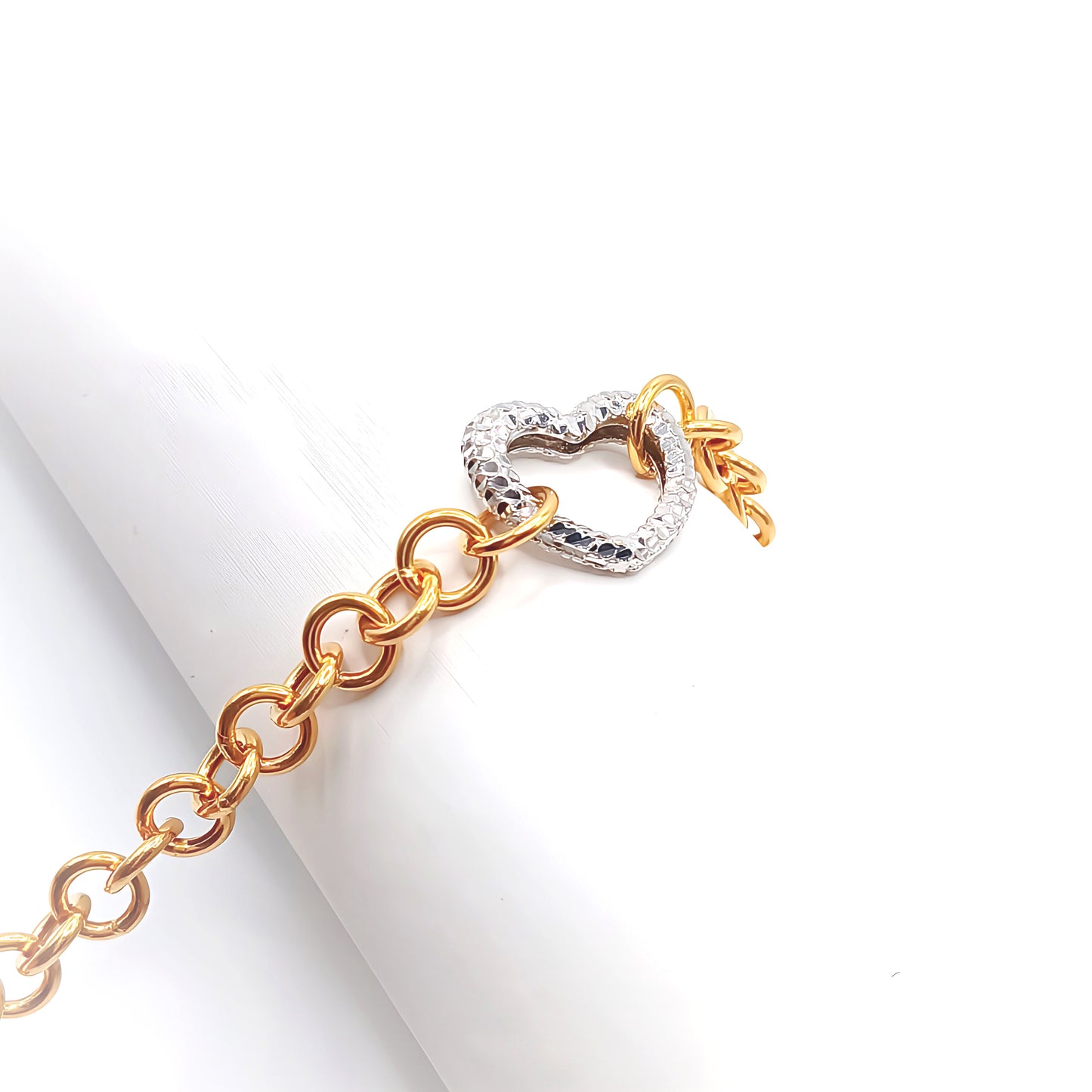 22K / 916 Gold - 2 Tones Heart Modest Link Bracelet - 10.21 gm