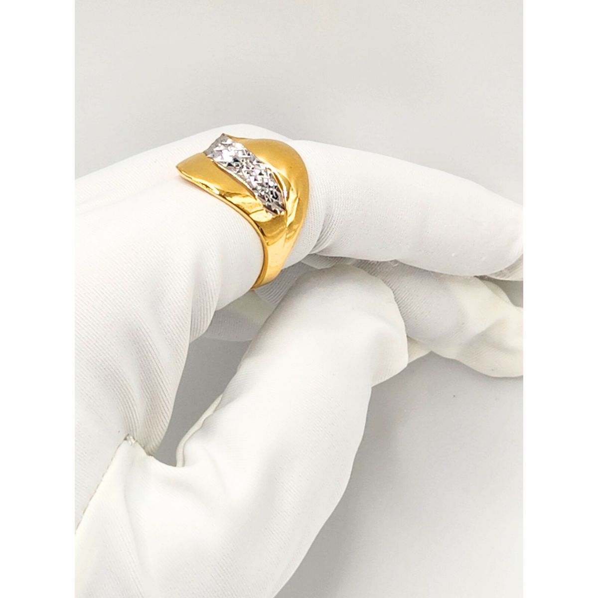 22K / 916 Gold - Inspire Bianca Ring - 3.68 gm