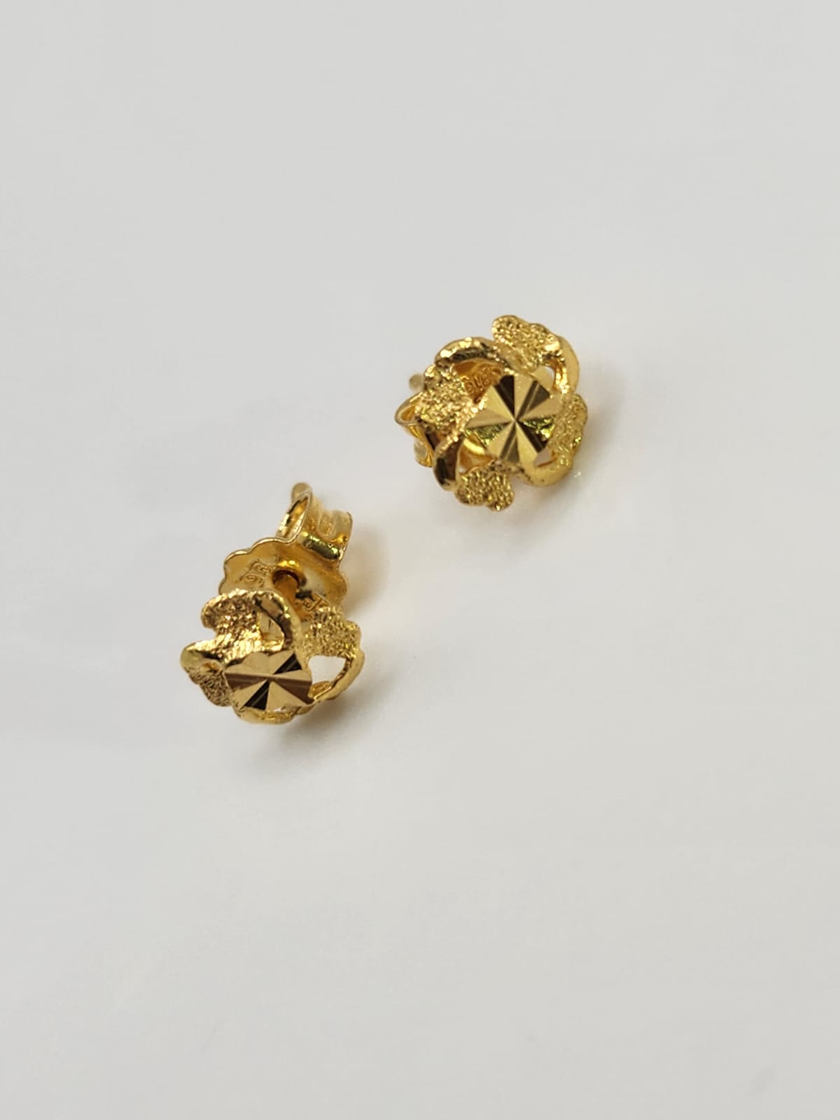 22K / 916 Gold - Ivry Estelle Earring - 1.25 gm
