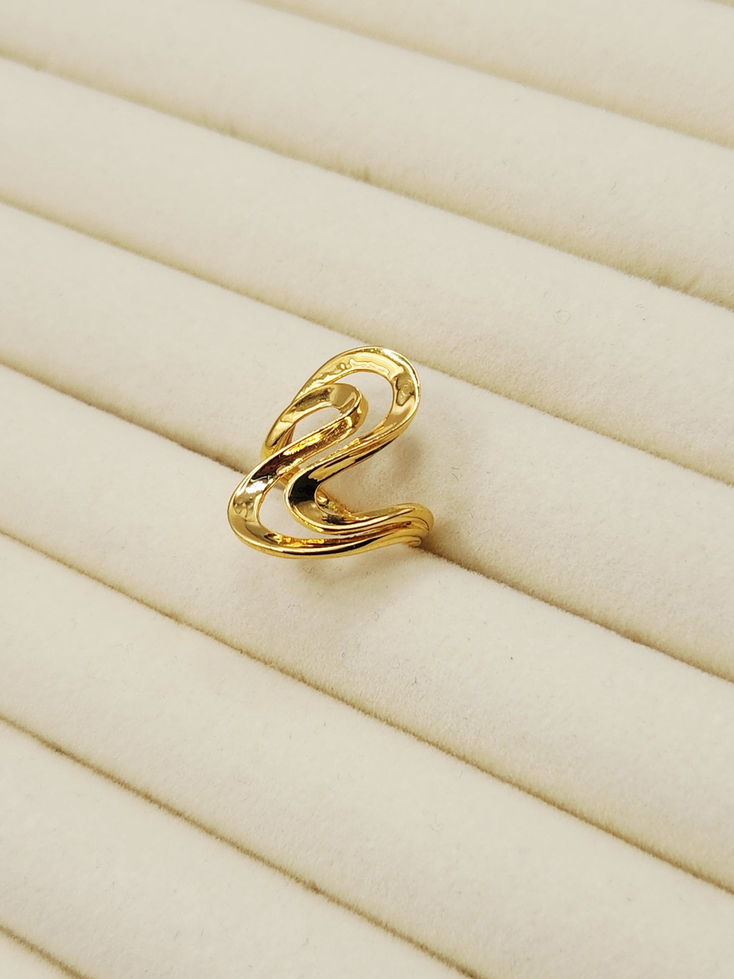 22K / 916 Gold - Inspire Ivry Iris Ring - 4.01 gm