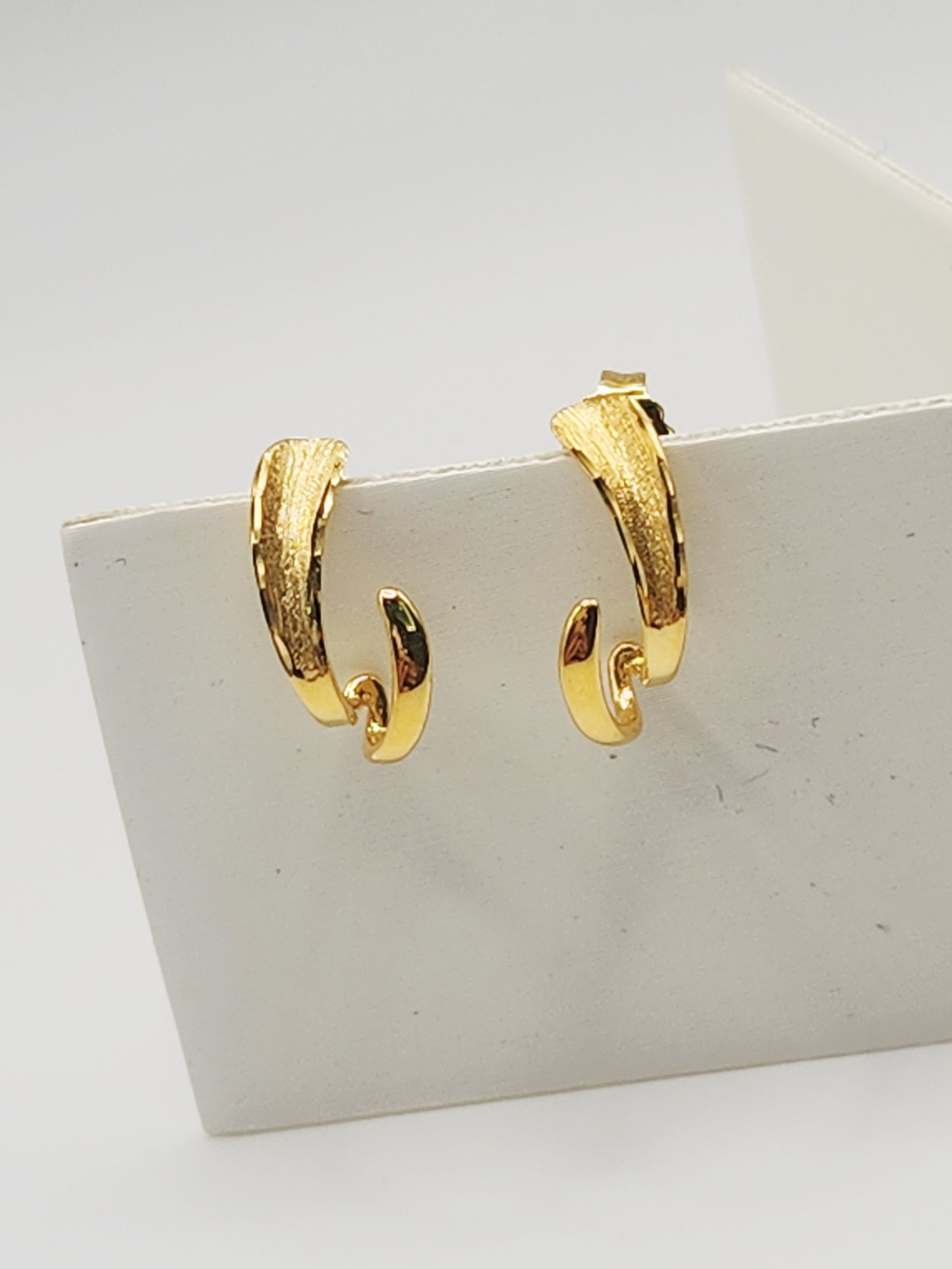 22K / 916 Gold - Inspire Chieti Luna Earring Twin - 2.02 gm