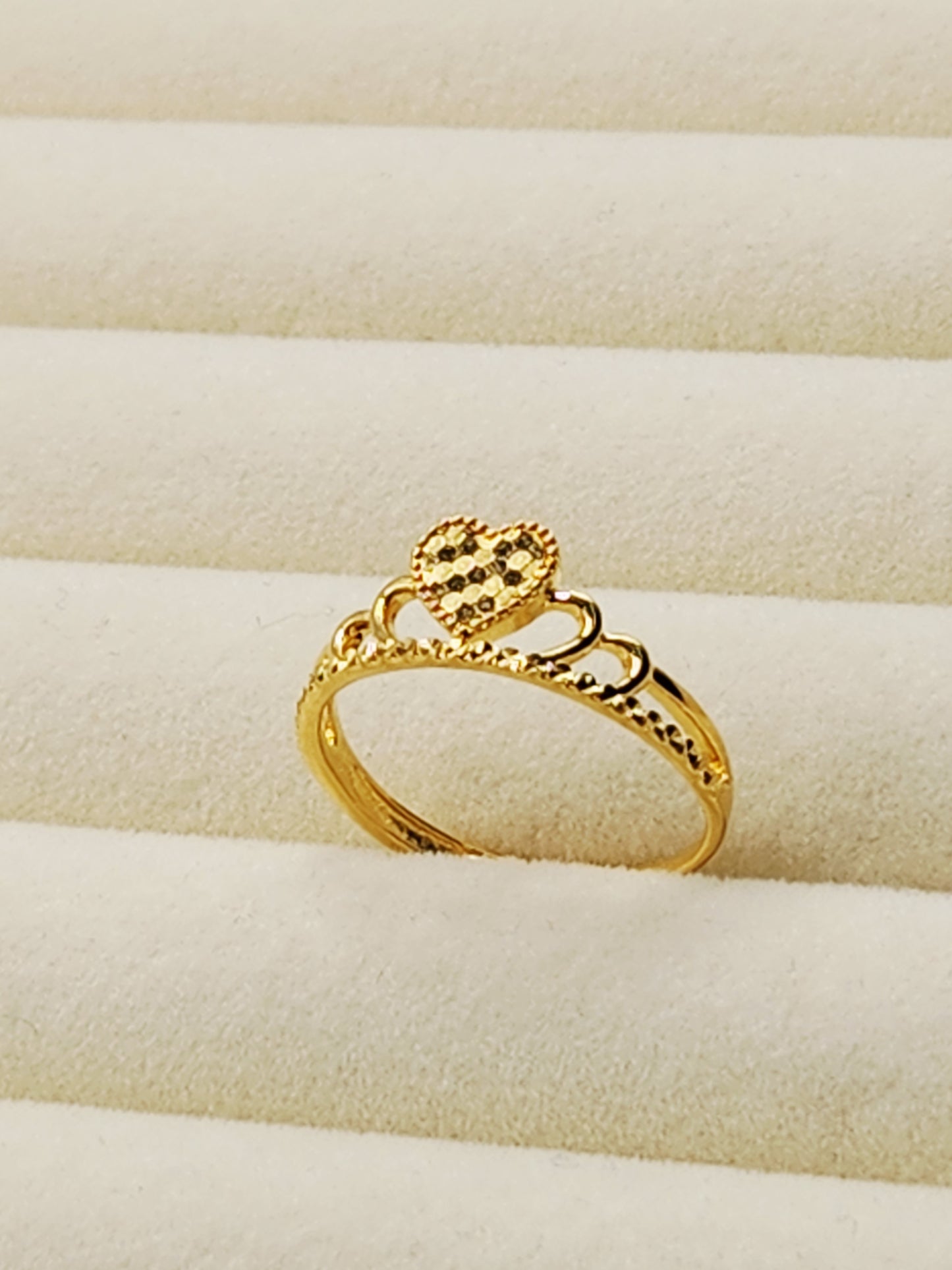 24K / 999 Gold - Inspire Chieti Iris Ring - 3.17 gm