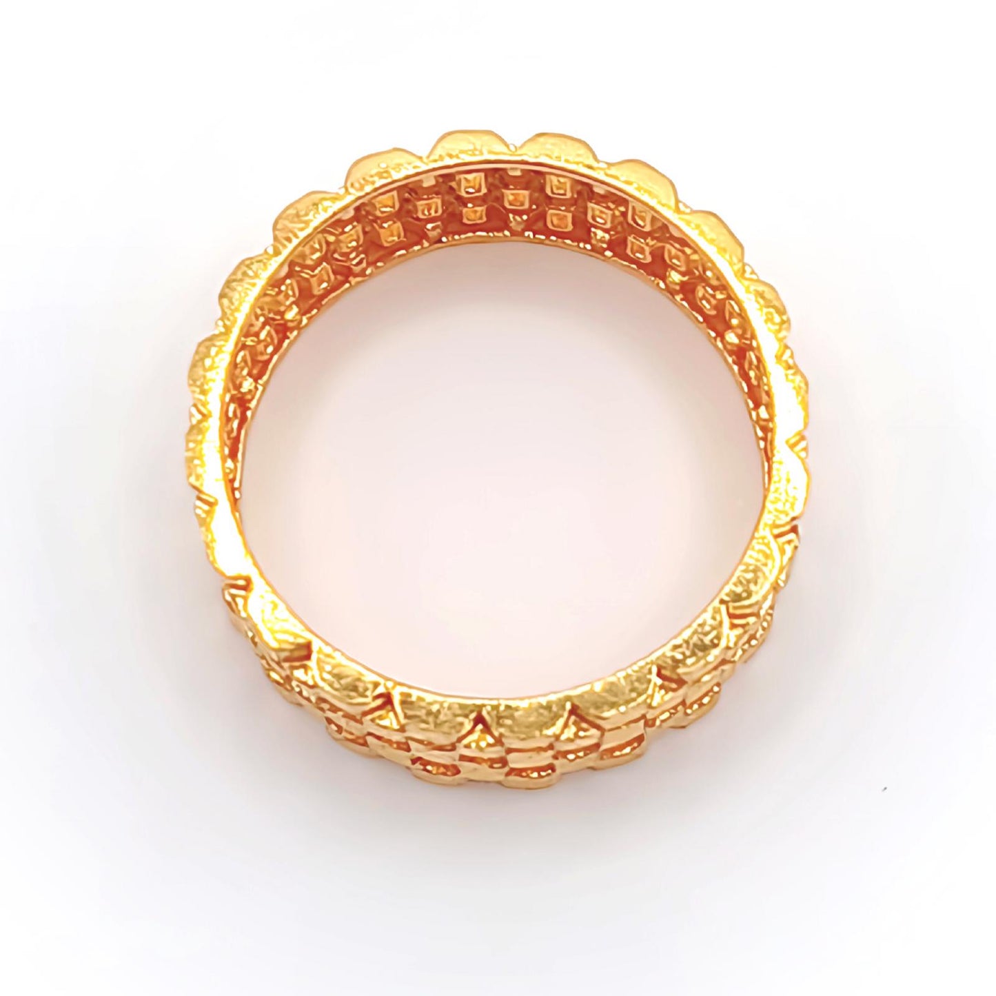 22K / 916 Gold - D/Cut Ring Size 17 - 4.07 gm
