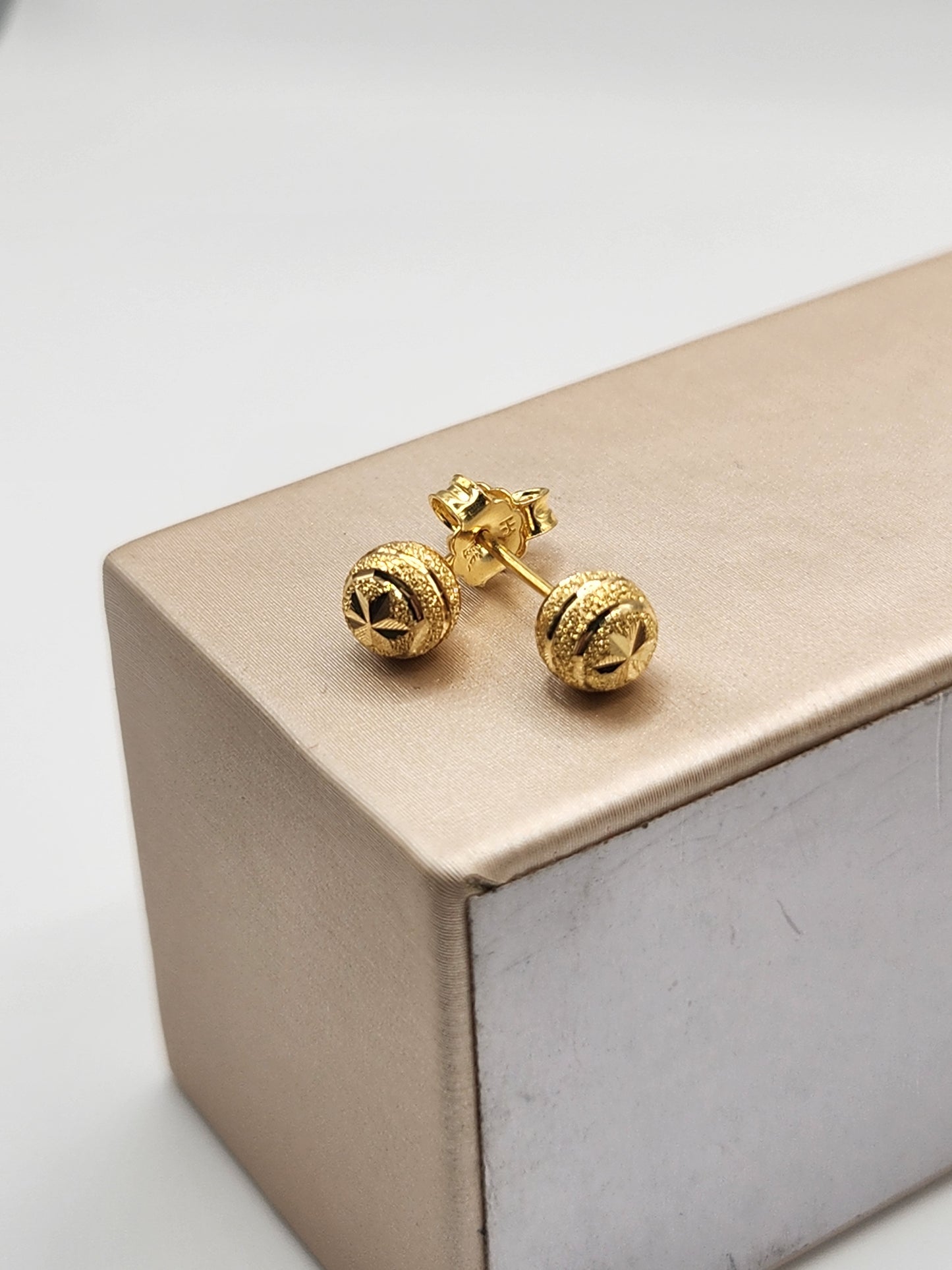 22K / 916 Gold - Inspire Ivry Hazel Earring - 1.80 gm