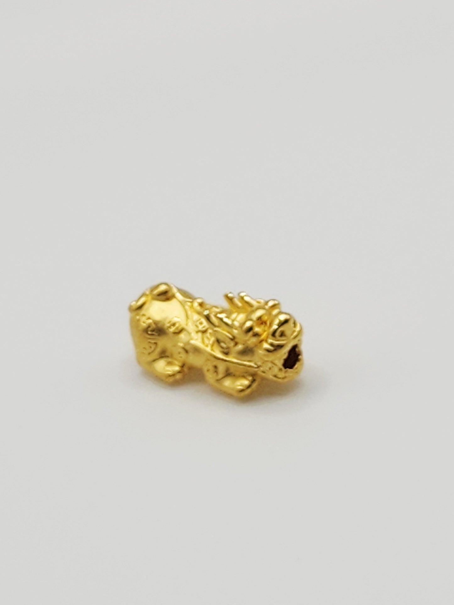 24K / 916 Gold - Inspire Ivry Julia Pixiu Pendant Twin - 0.49 gm