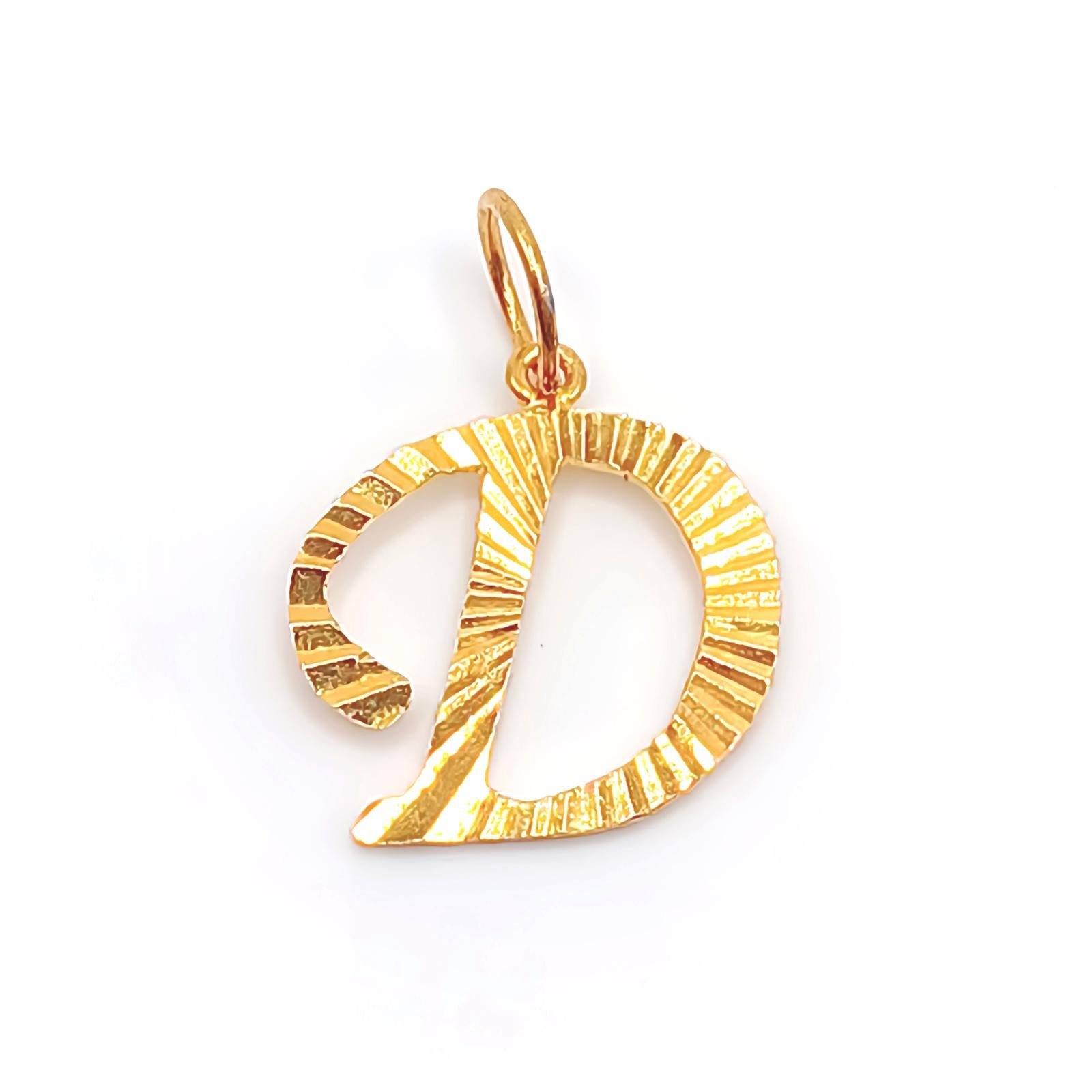 22K 916 Gold Alphabet Pendant Letter: D gm