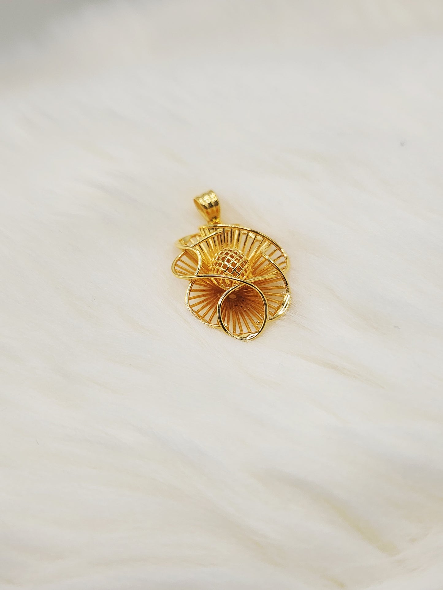 22K / 916 Gold - Inspire Ivry Scarlett Pendant - 2.99 gm