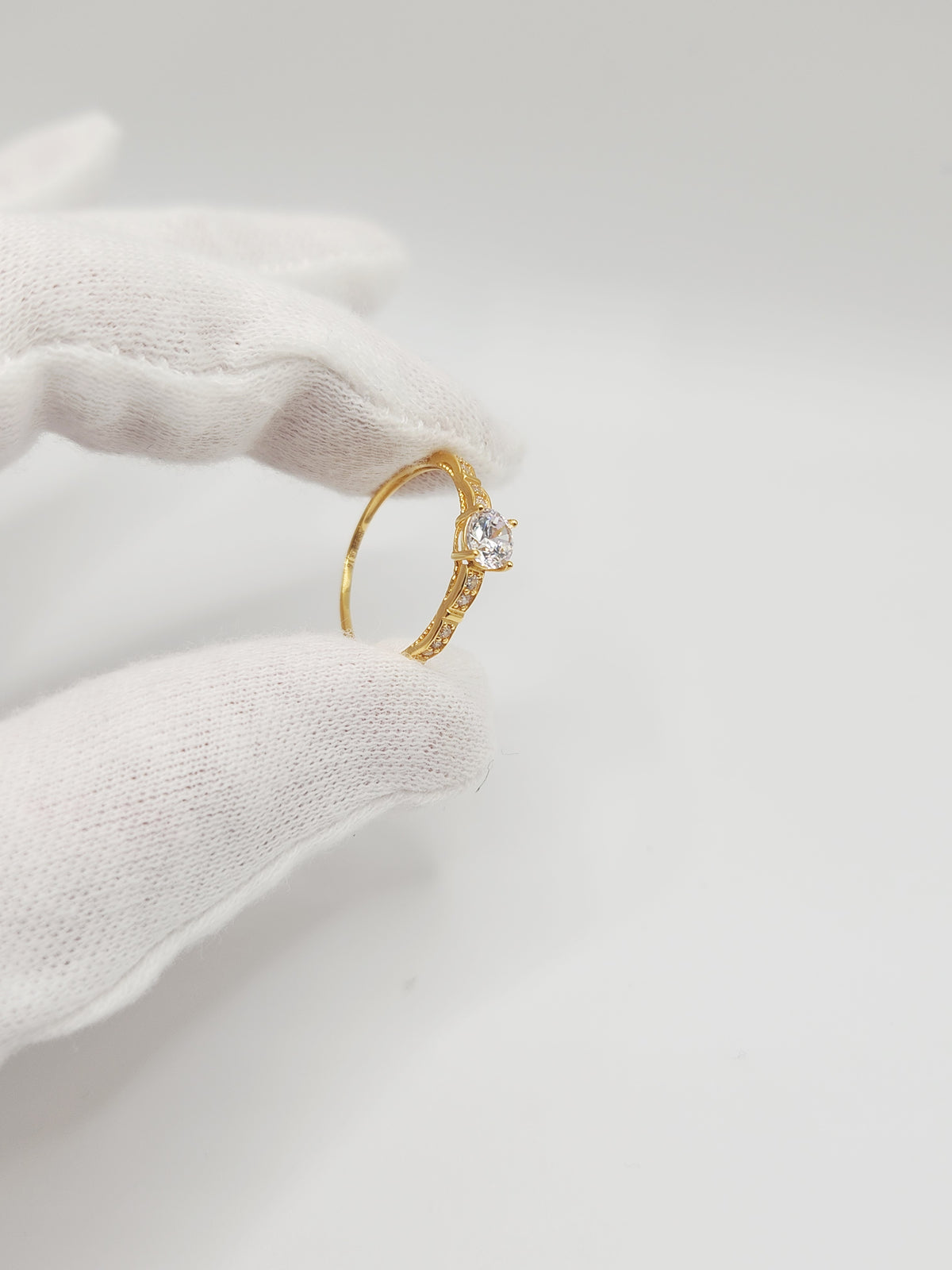 22K / 916 Gold - Ivry Ukiyo Stone Ring - 1.62 gm