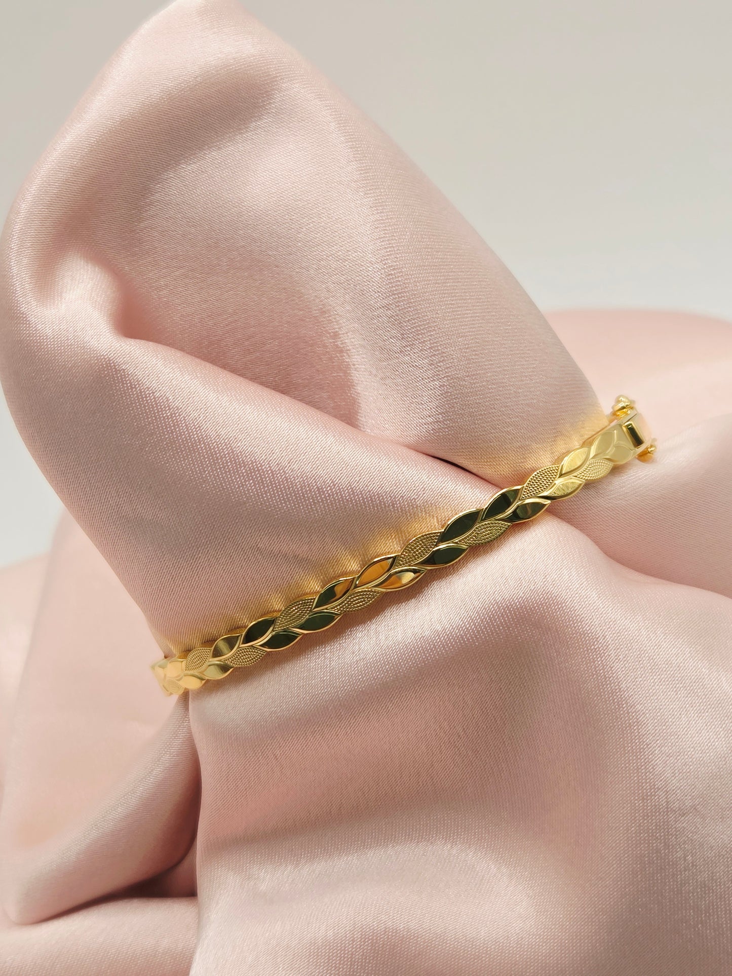 22K / 916 Gold - Inspire Chieti Remy Bracelet - 21.25 gm