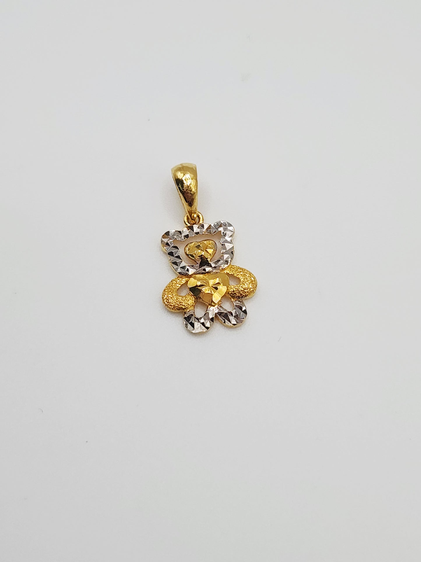 22K / 916 Gold - Inspire Ivry Patricia Pendant - 1.52 gm