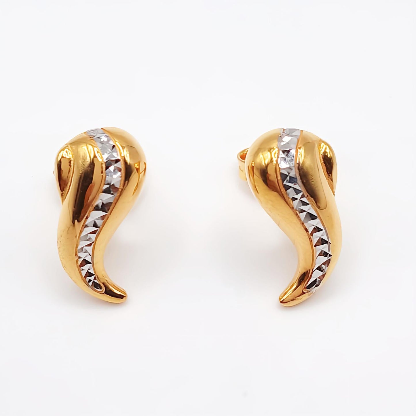 22K / 916 Gold - 2 Tones Wave Ear Studs - 3.53 gm