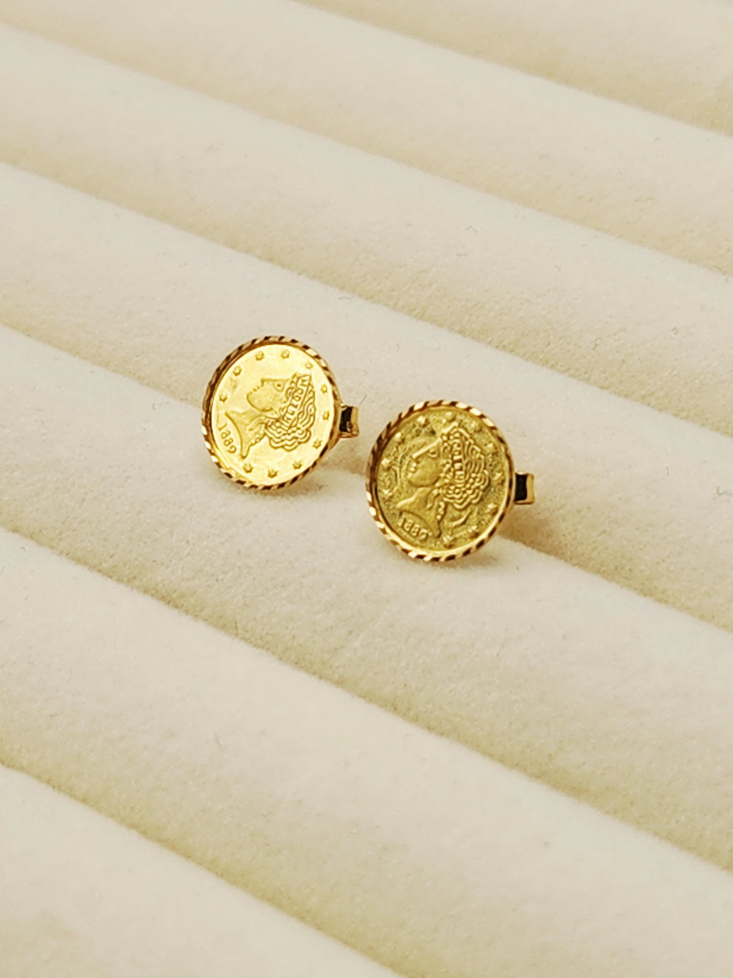22K / 916 Gold - Inspire Chieti Iris Earring - 1.40 gm