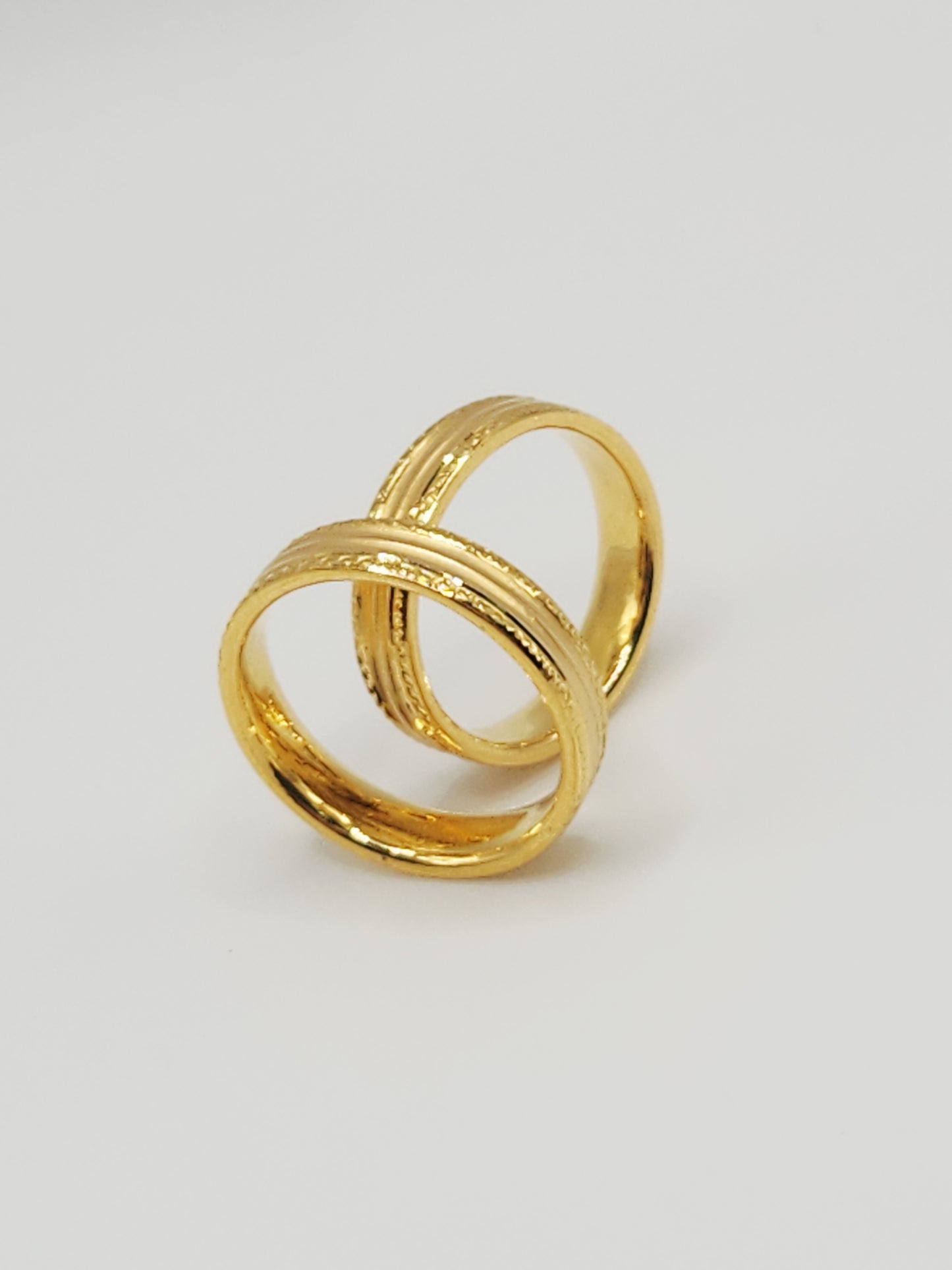 22K / 916 Gold - Inspire Ivry Olivia Dot Rim Ring - 3.43 gm