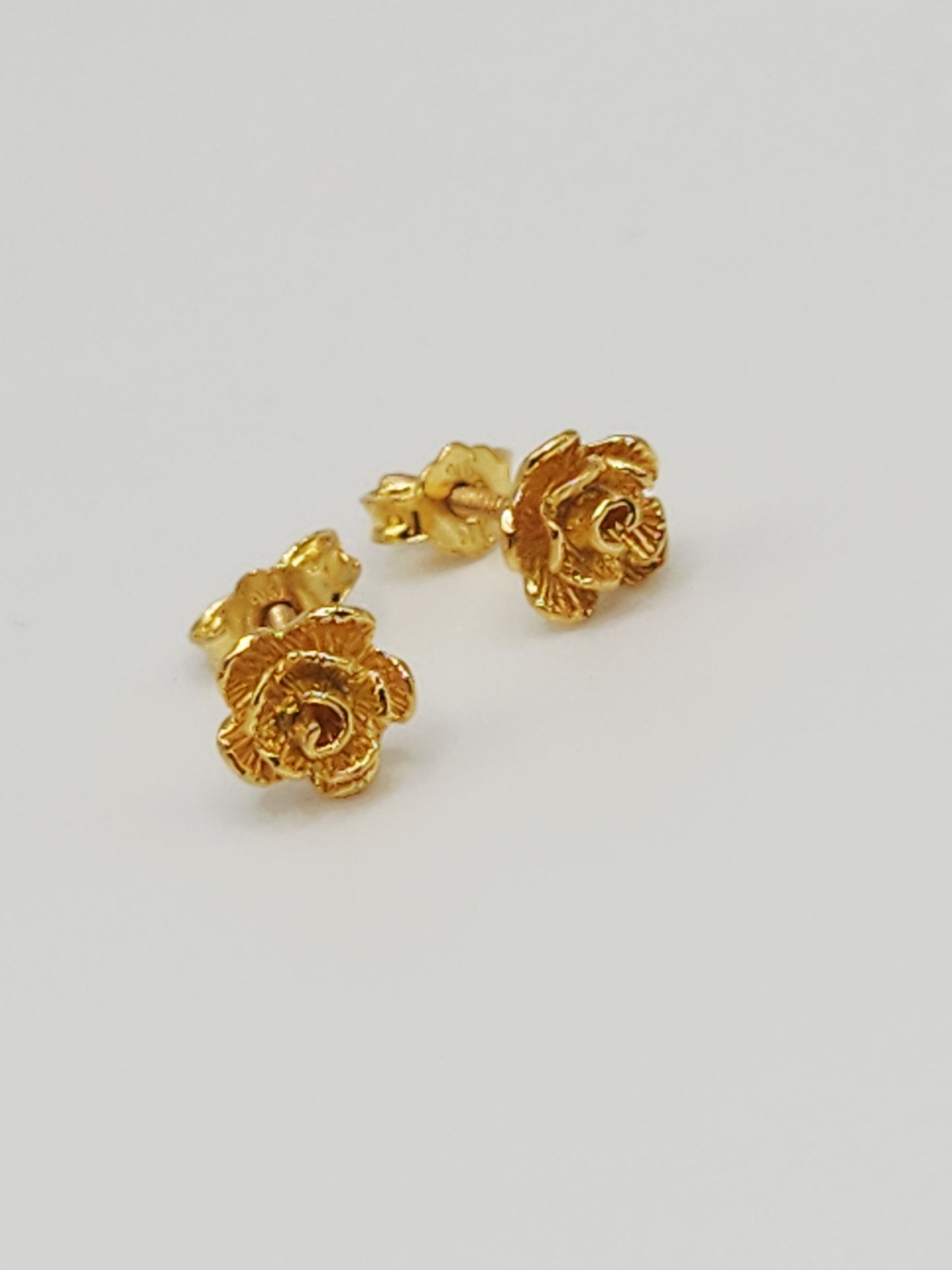22K / 916 Gold - Inspire Ivry Hazel Rose Earring - 1.59 gm