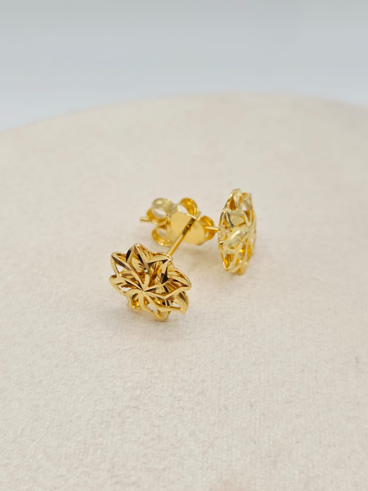22K / 916 Gold - Inspire Ivry Grace Earring - 1.87 gm