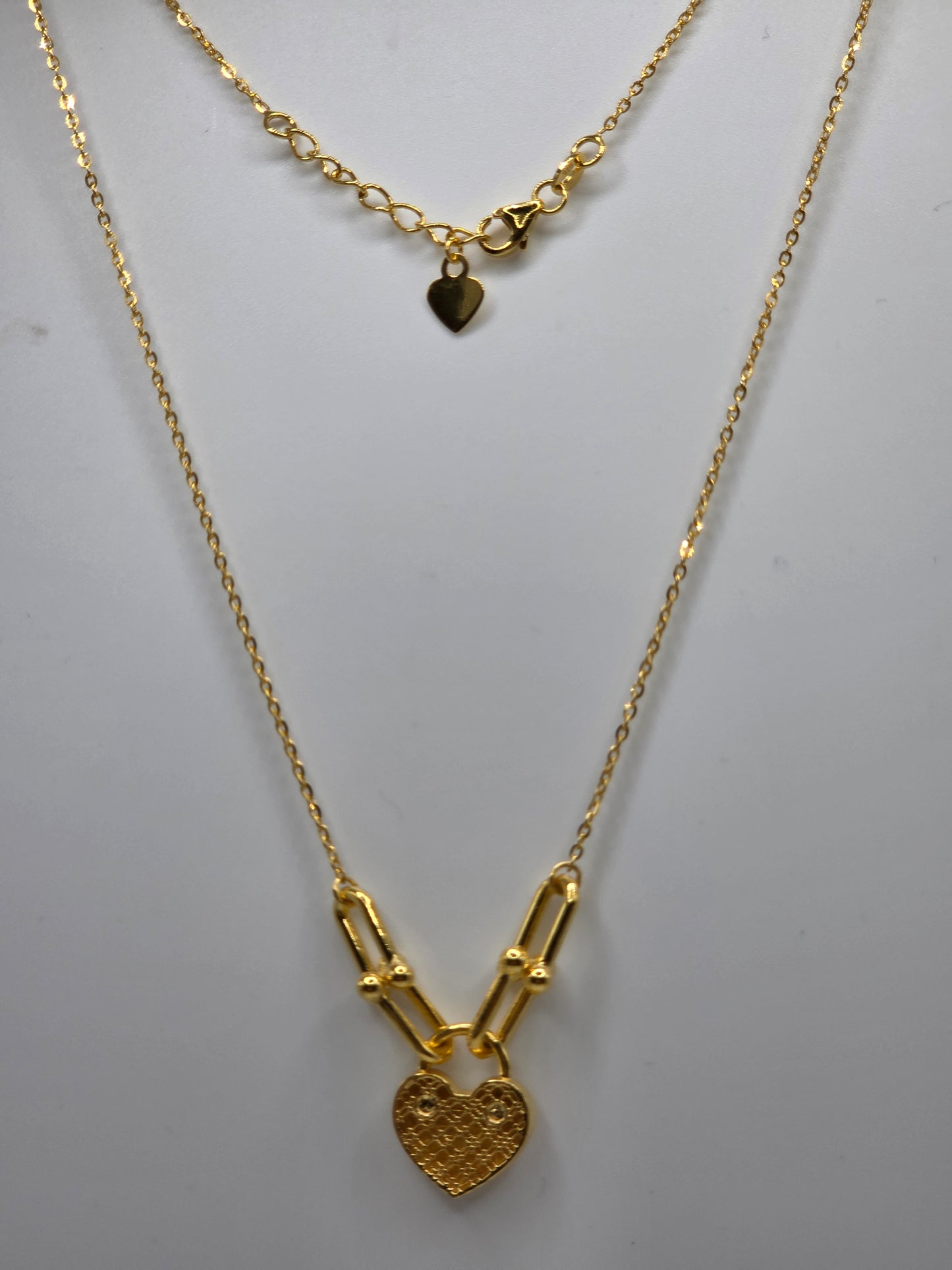 22K / 916 Gold - Ivry Remy Wanzi Necklace - 5.20 gm