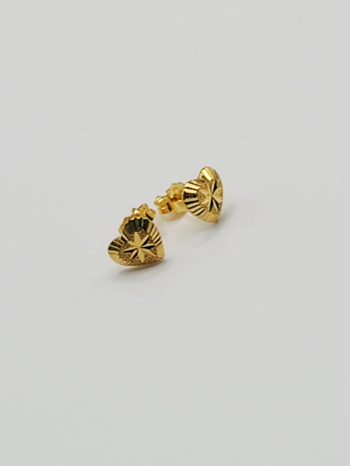 22K / 916 Gold - Inspire Ivry Hazel Heart Earring - 1.44 gm