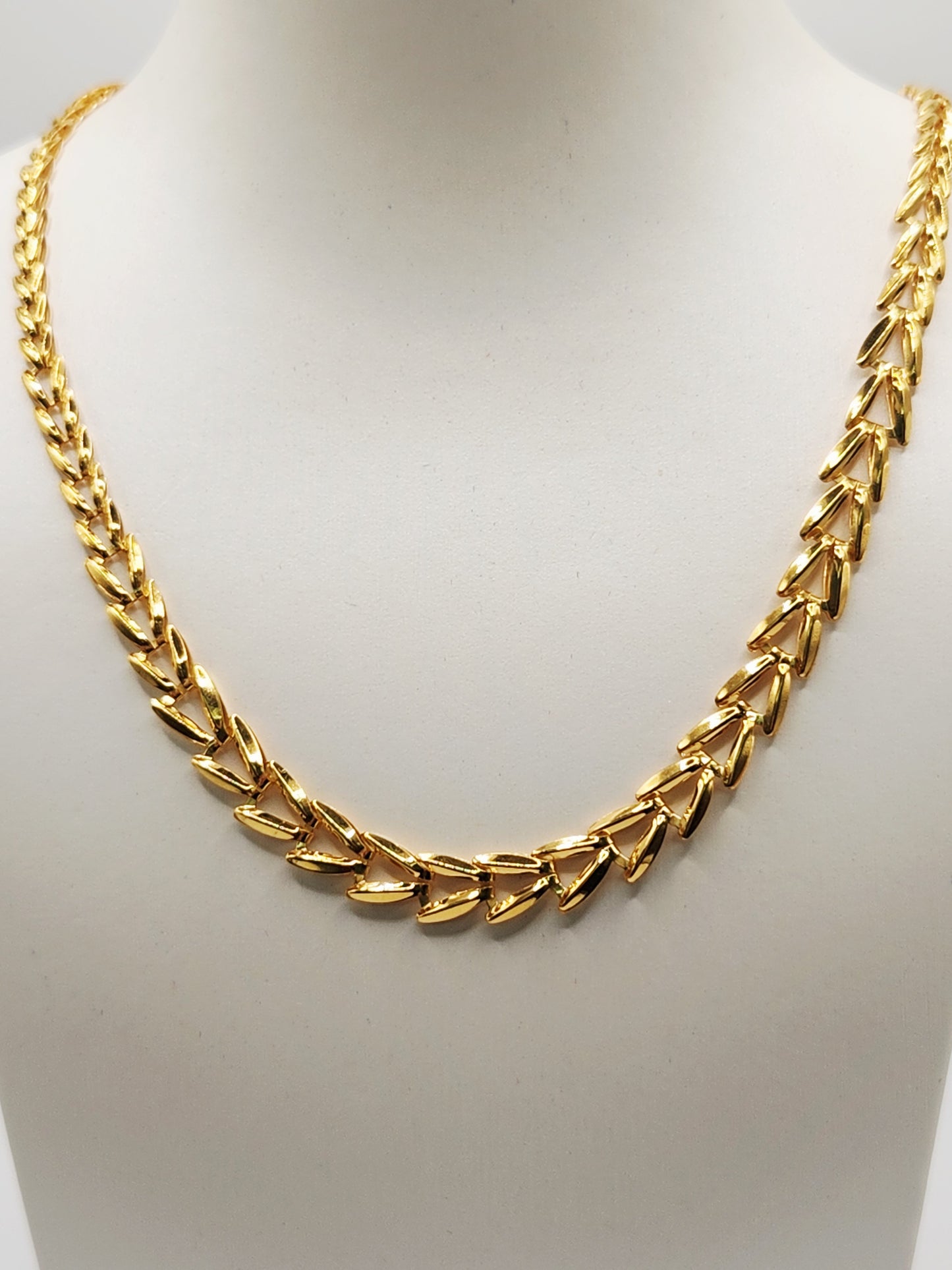 22K / 916 Gold - Inspire Ivry Heidi Necklace - 9.80 gm