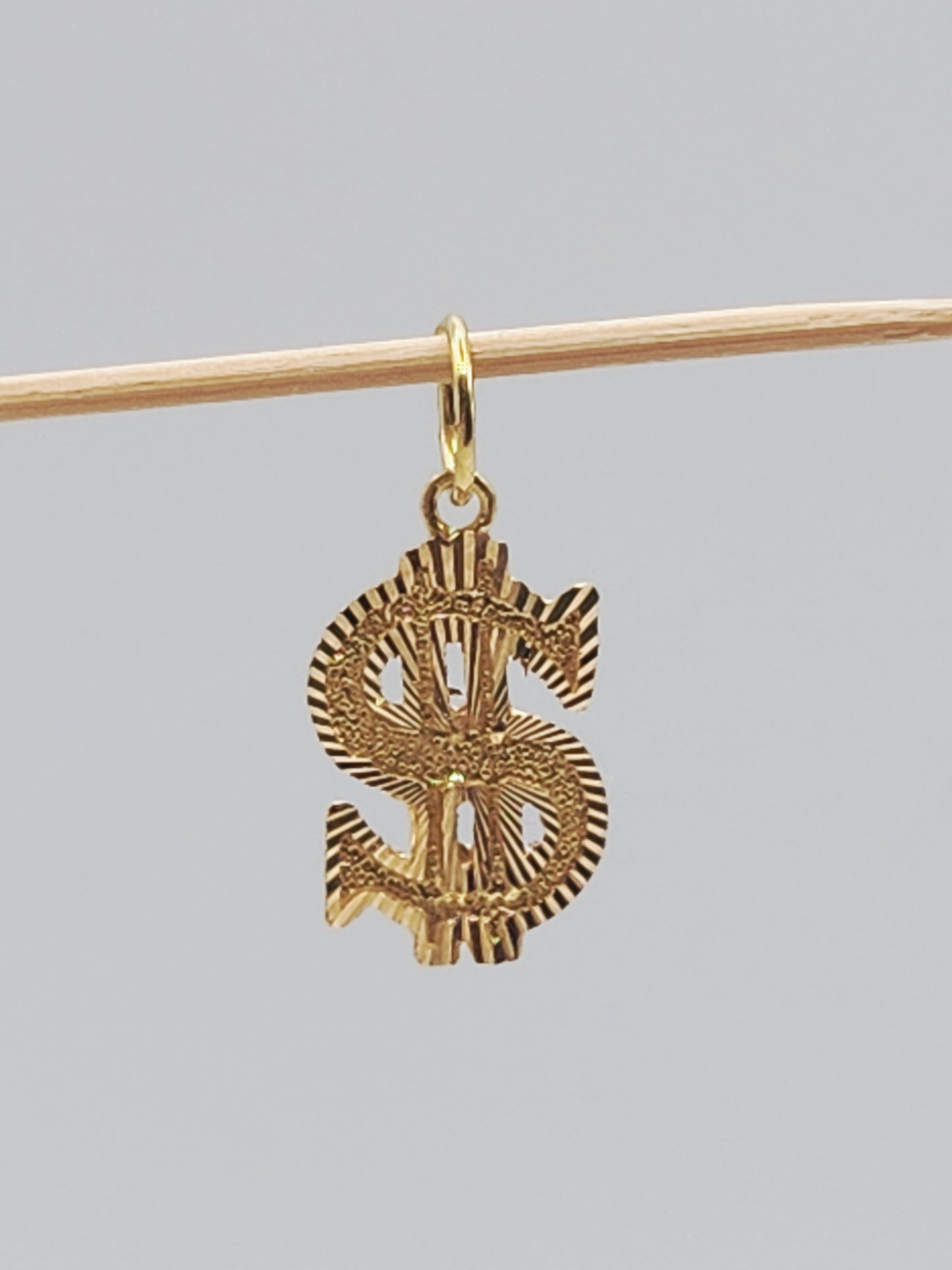 22K / 916 Gold - Inspire Ivry Hazel Pendant - 1.08 gm