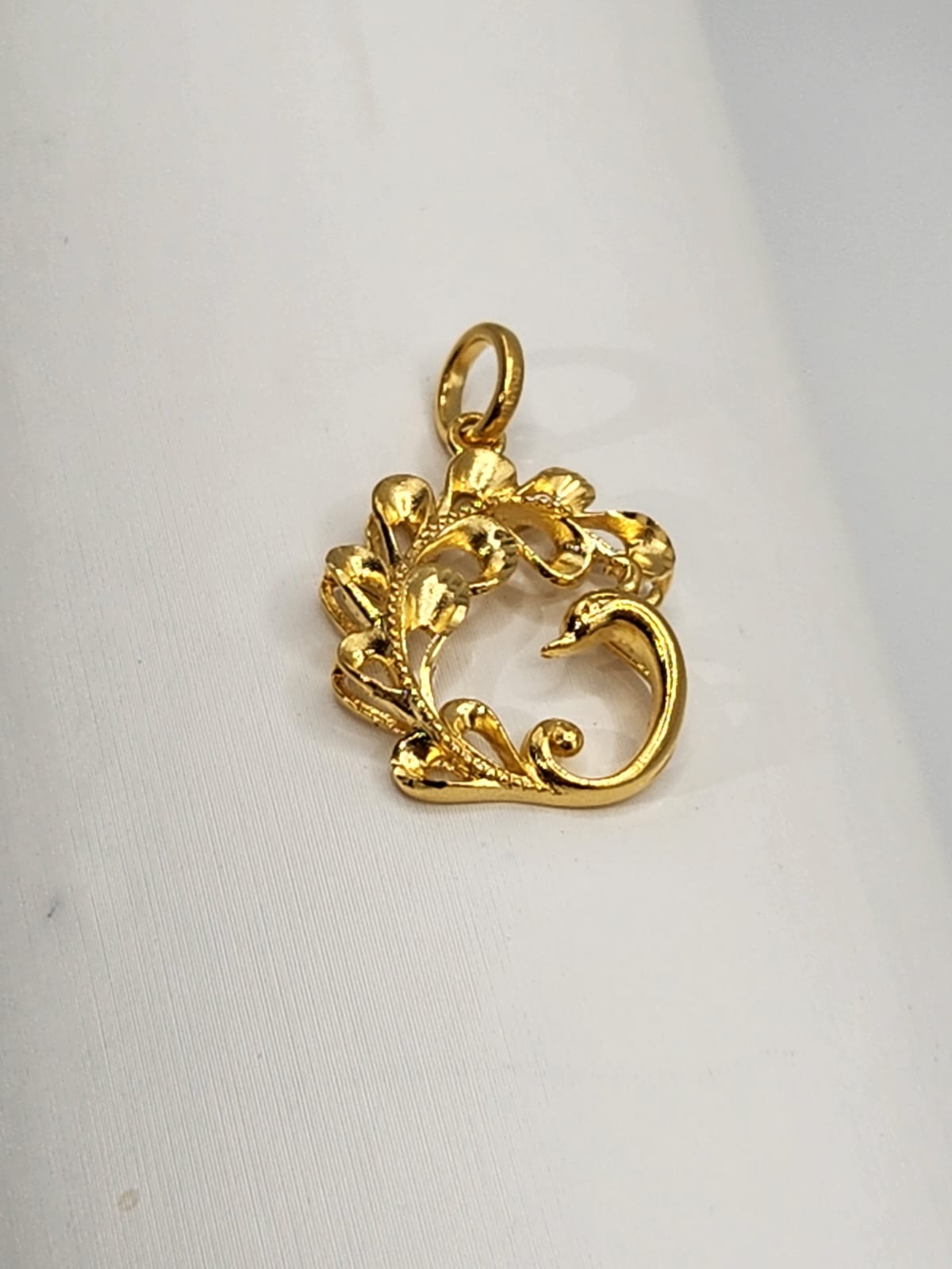 22K / 916 Gold - Inspire Chieti Bianca Pendant - 2.40 gm