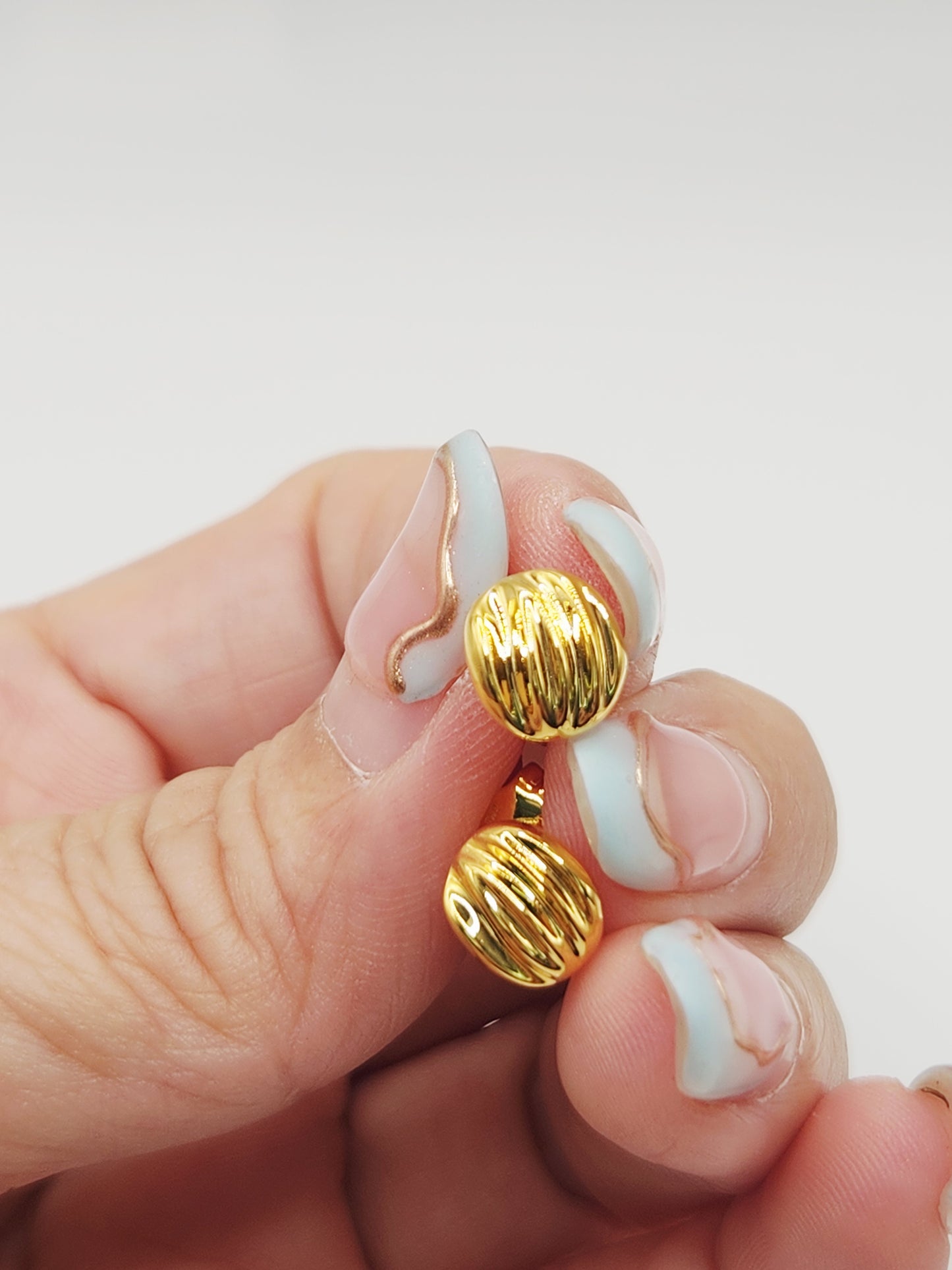 22K / 916 Gold - Inspire Chieti Luna Earring - 1.78 gm