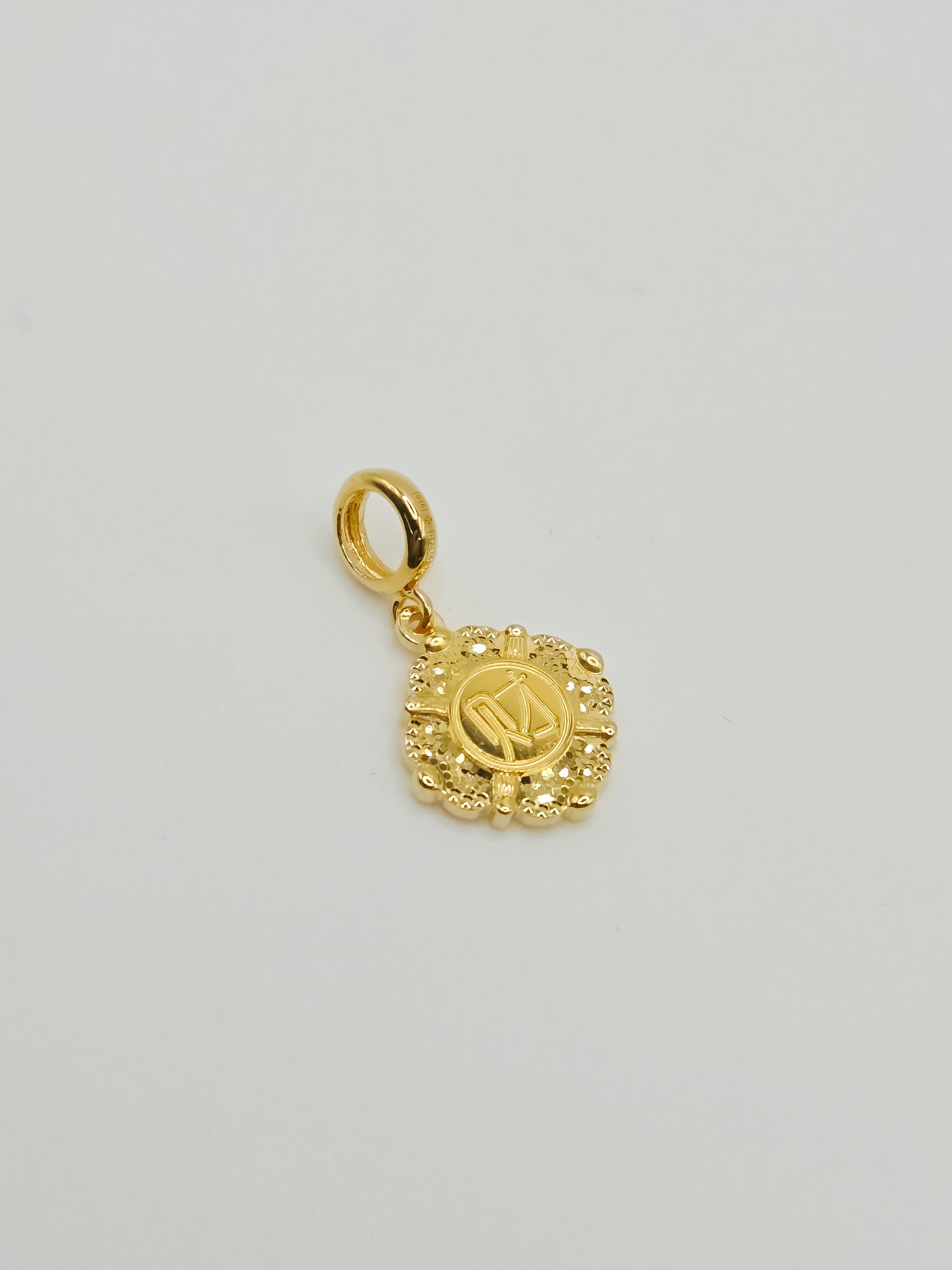 22K / 916 Gold - Inspire Chieti Remy Pendant - 2.47 gm