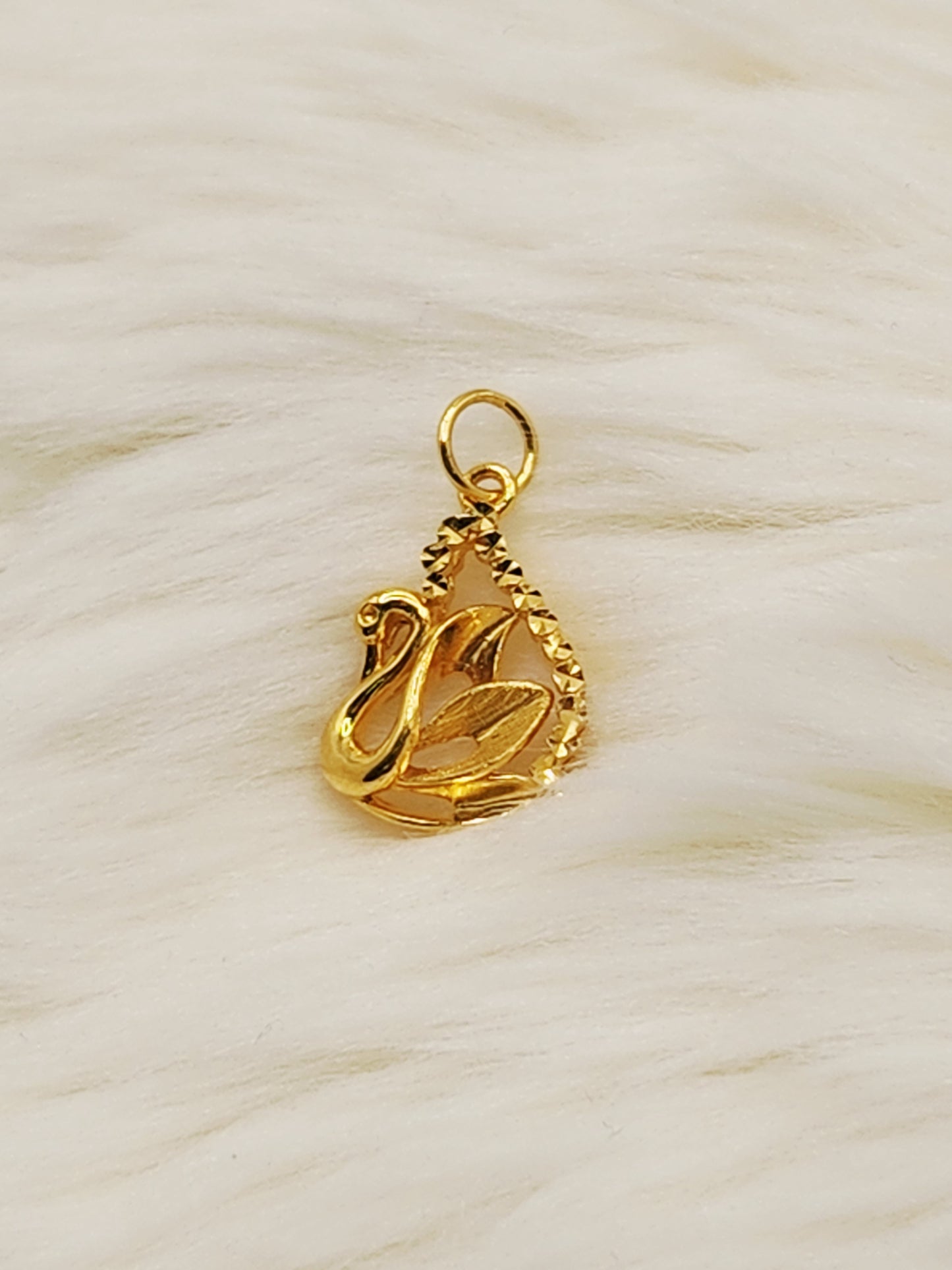 22K / 916 Gold - Inspire Ivry Scarlett Pendant - 2.33 gm