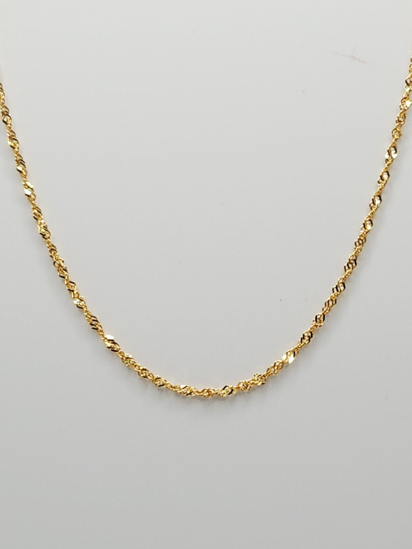 22K / 916 Gold - Ivry Kylie Twist Necklace - 2.46 gm