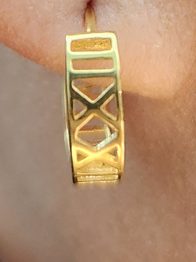 22K / 916 Gold - Inspire Ivry Queen Roman Earring - 2.76 gm