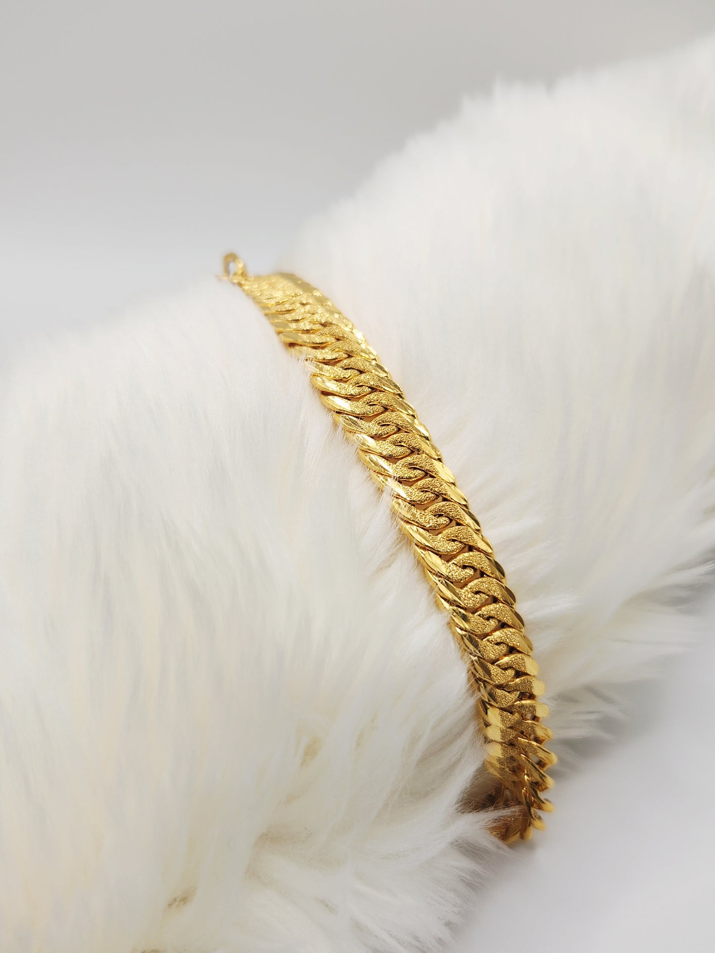 22K / 916 Gold - Inspire Ivry Scarlett Bracelet - 10.37 gm