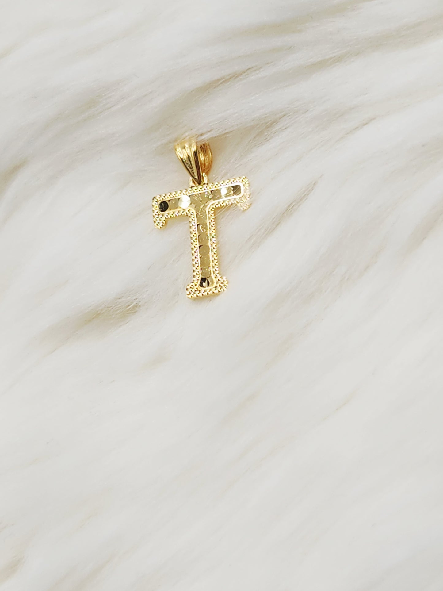 22K / 916 Gold - Inspire Ivry Scarlett T Pendant - 0.87 gm