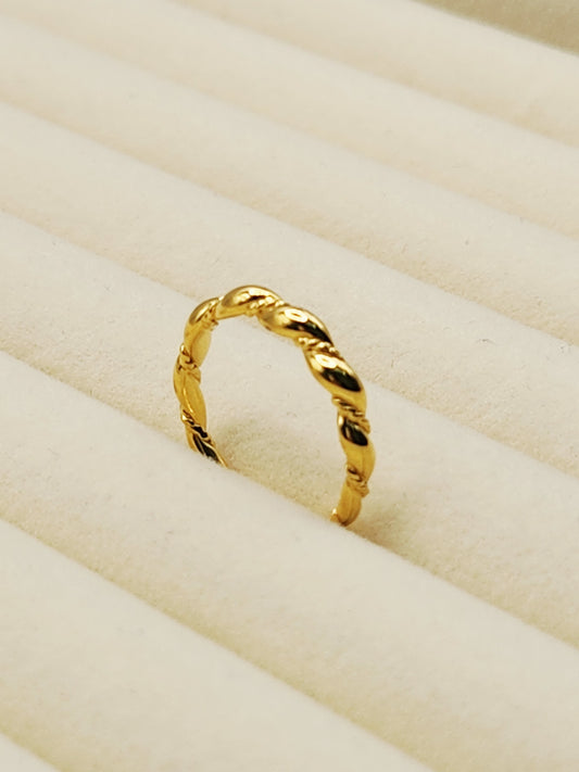 22K / 916 Gold - Inspire Chieti Iris Ring - 3.00 gm