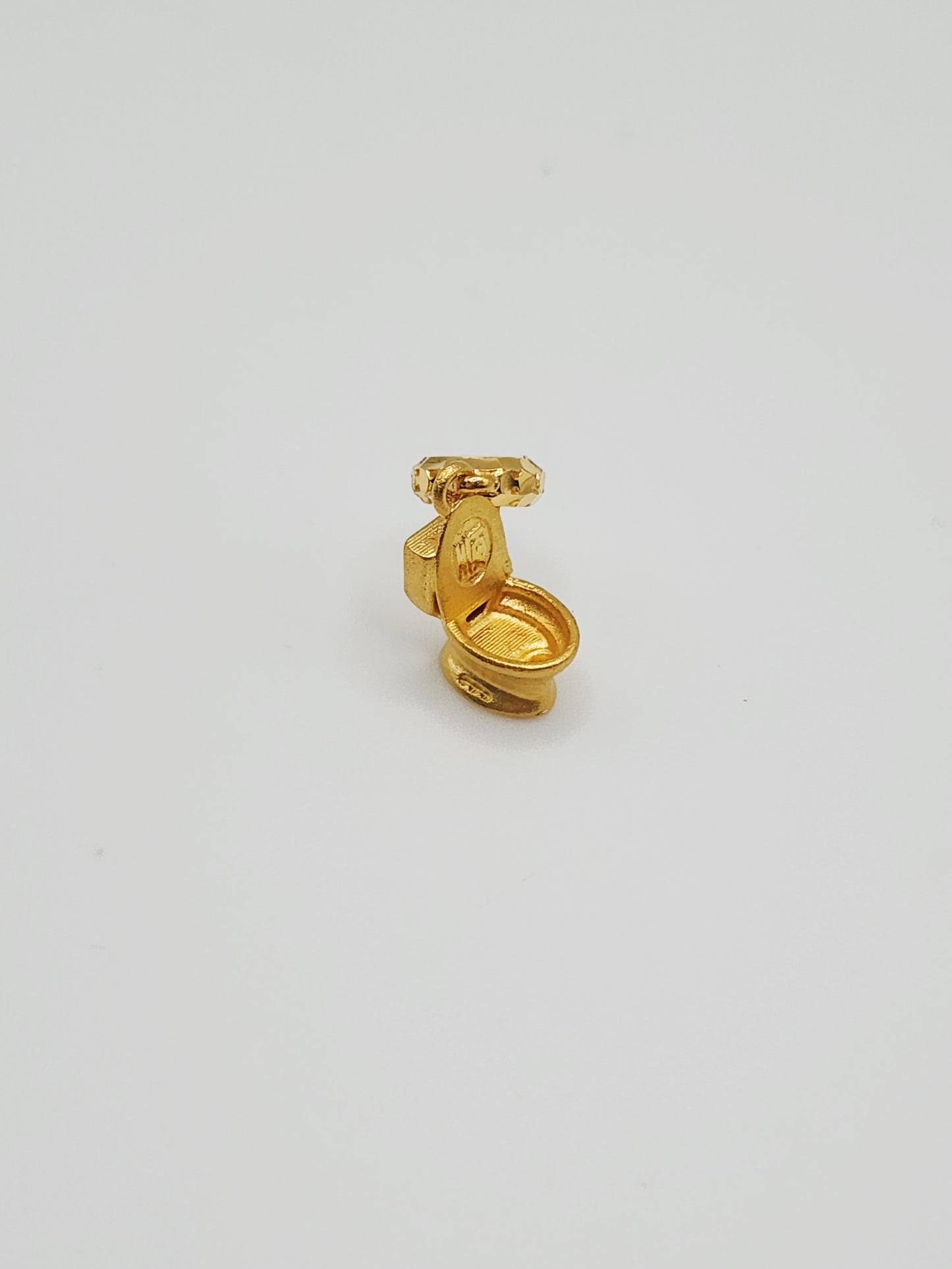 22K / 916 Gold - Inspire Ivry Patricia Goes Well Pendant - 1.66 gm