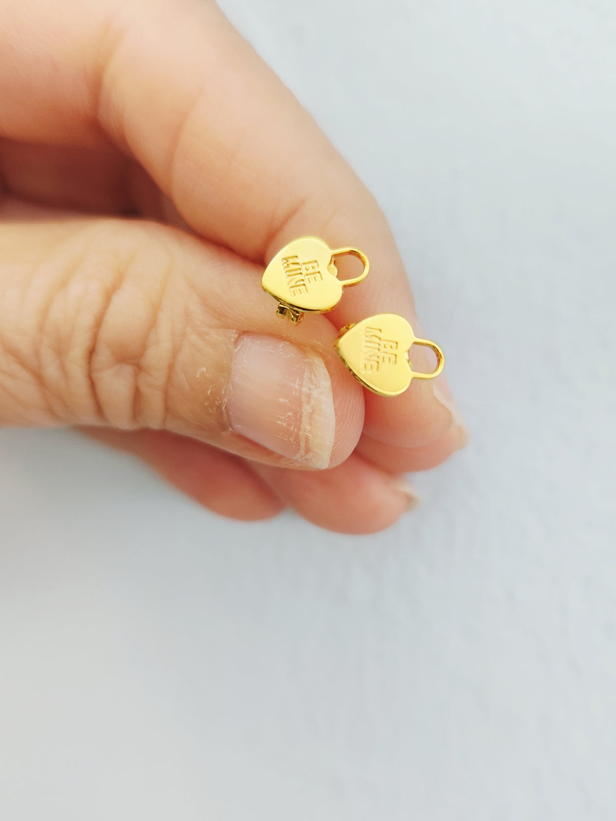 22K / 916 Gold - Inspire Chieti Queen Heart Earring  - 1.34 gm