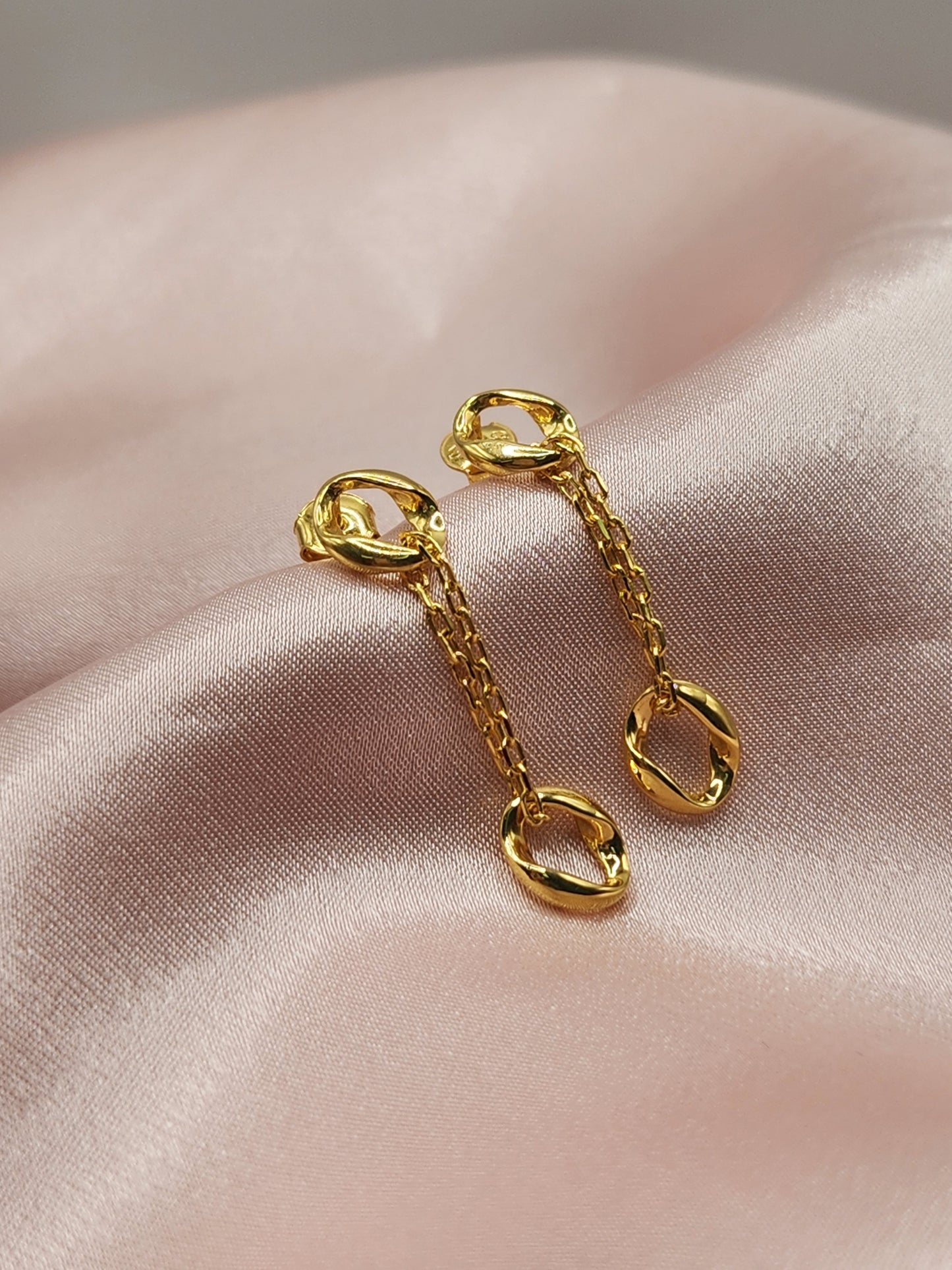 22K / 916 Gold - Inspire Ivry Heidi Earring - 3.62 gm