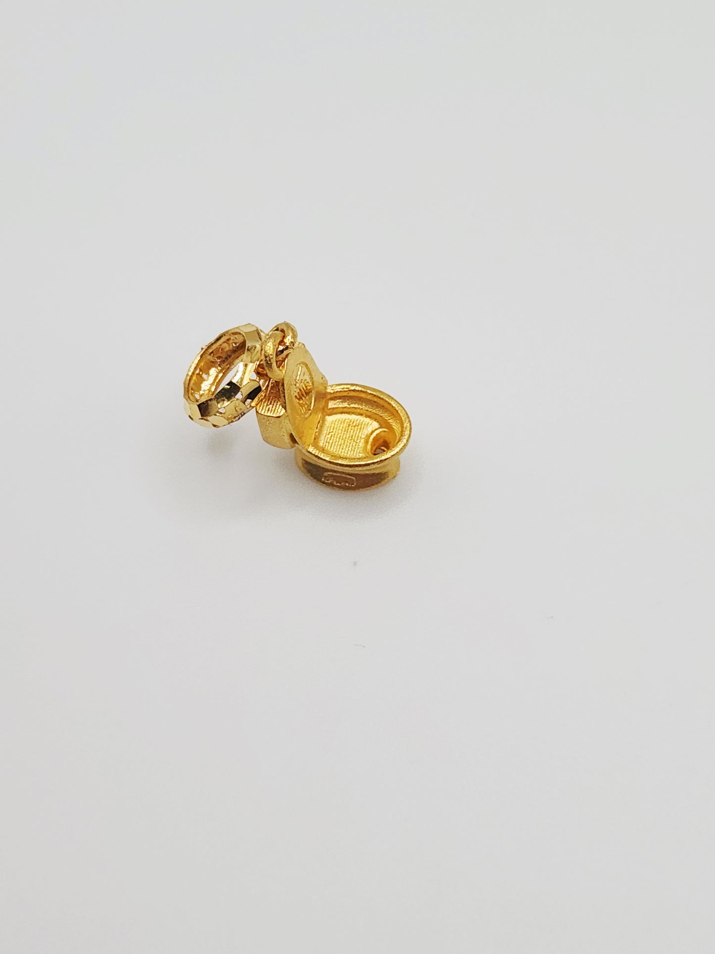 22K / 916 Gold - Inspire Ivry Patricia Goes Well Pendant - 1.66 gm
