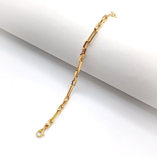 22K / 916 Gold - Inspire Modest Crisscross Bracelet - 3.72 gm
