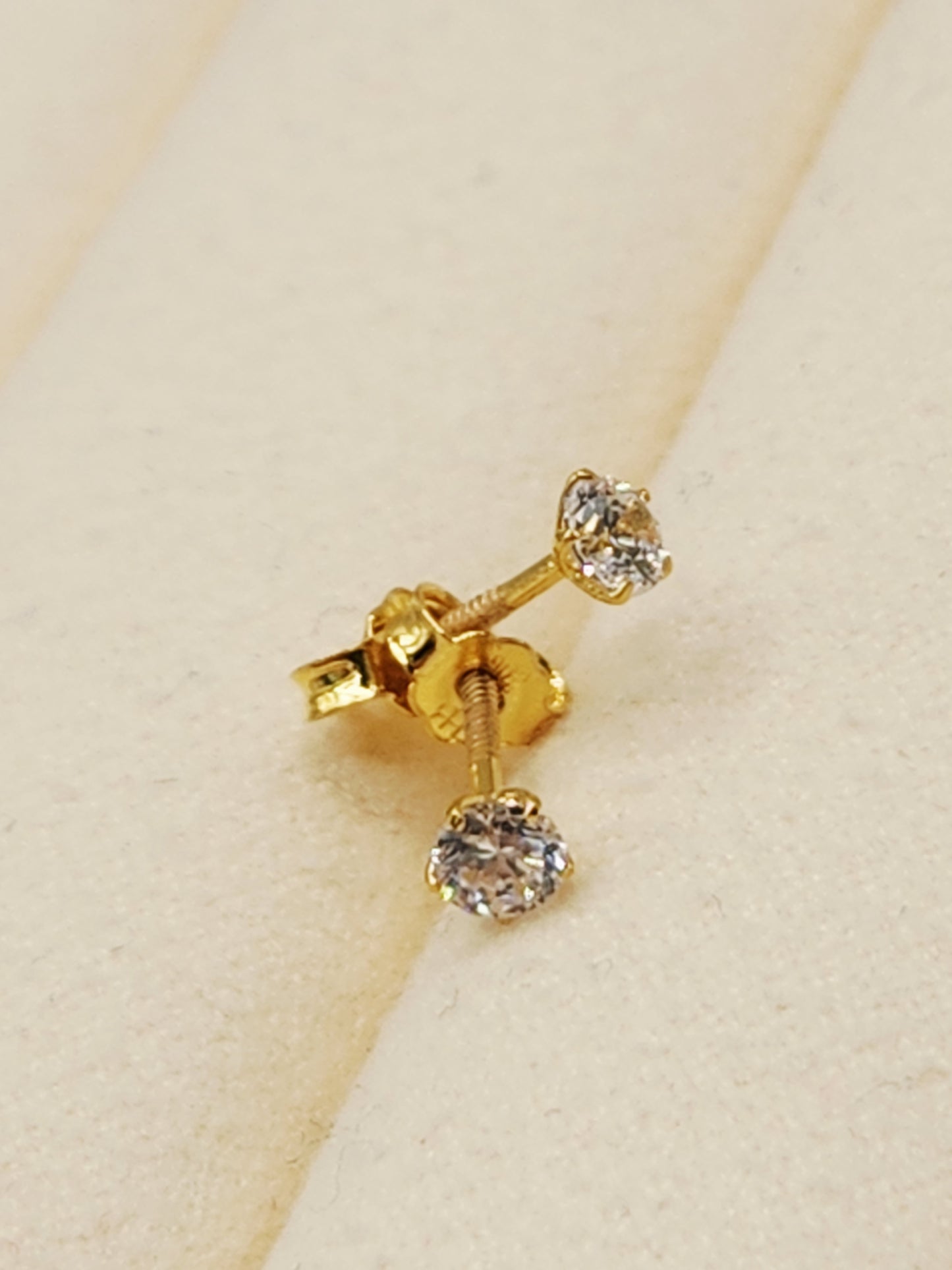 22K / 916 Gold - Inspire Ivry Hazel Earring - 1.32 gm