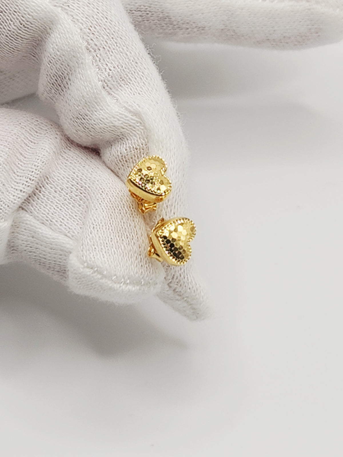 22K / 916 Gold - Inspire Ivry Ukiyo Earring - 1.89 gm