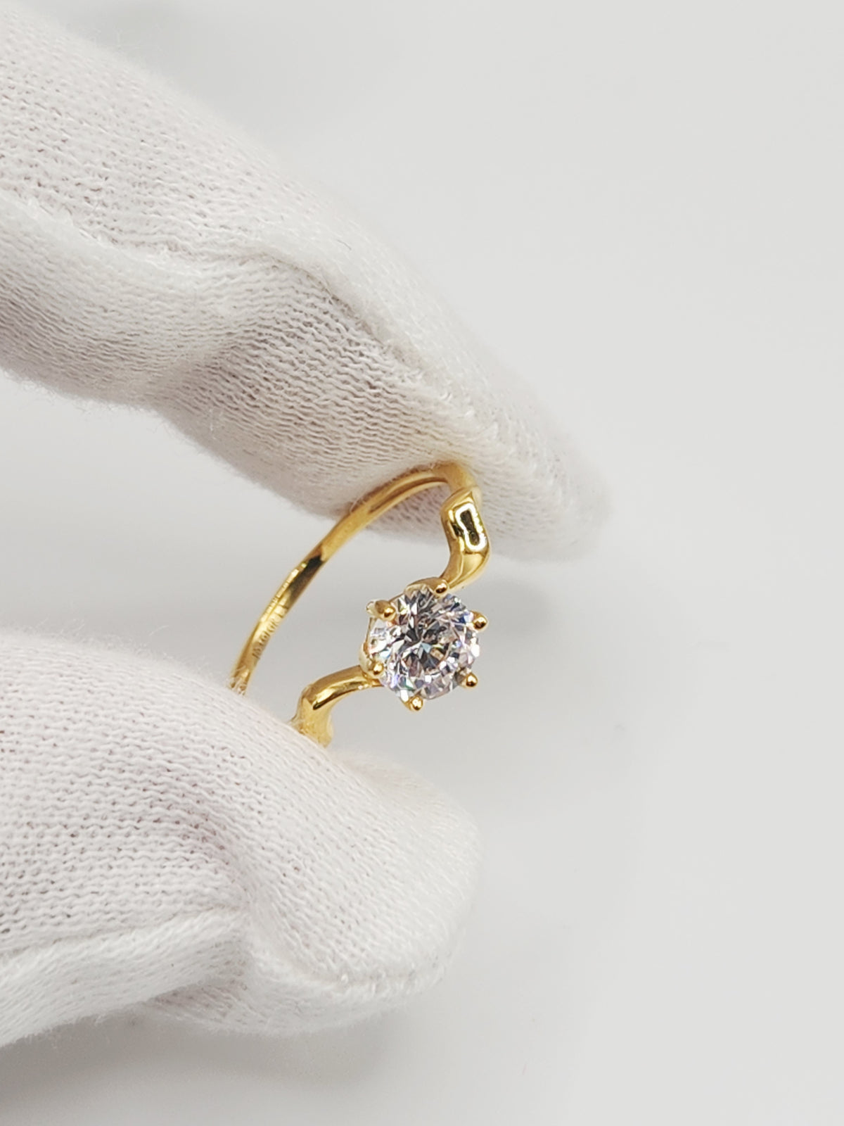 22K / 916 Gold - Ivry Ukiyo Stone Ring - 1.80 gm