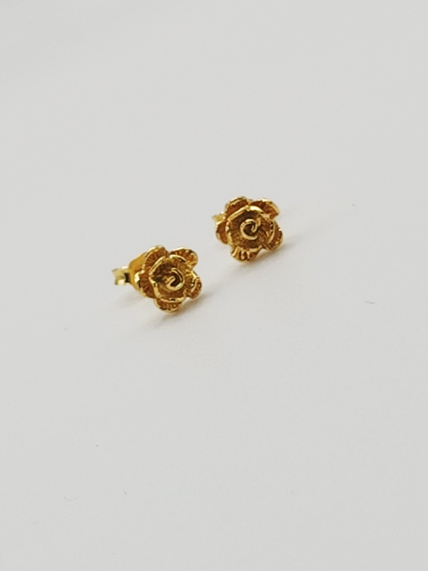 22K / 916 Gold - Inspire Ivry Hazel Rose Earring - 1.58 gm