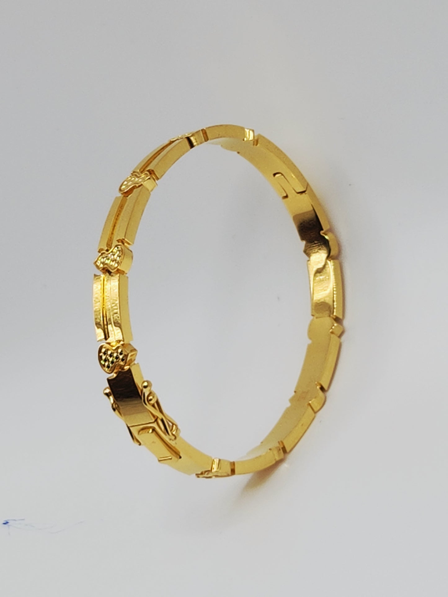 22K / 916 Gold - Inspire Chieti Queen Pear Bracelet - 27.33 gm